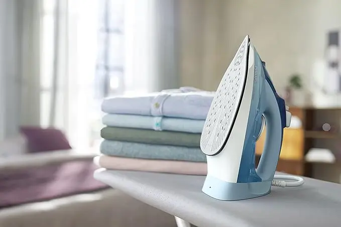 Philips Steam Iron DST5020 2400W mourixa qatar 3.webp