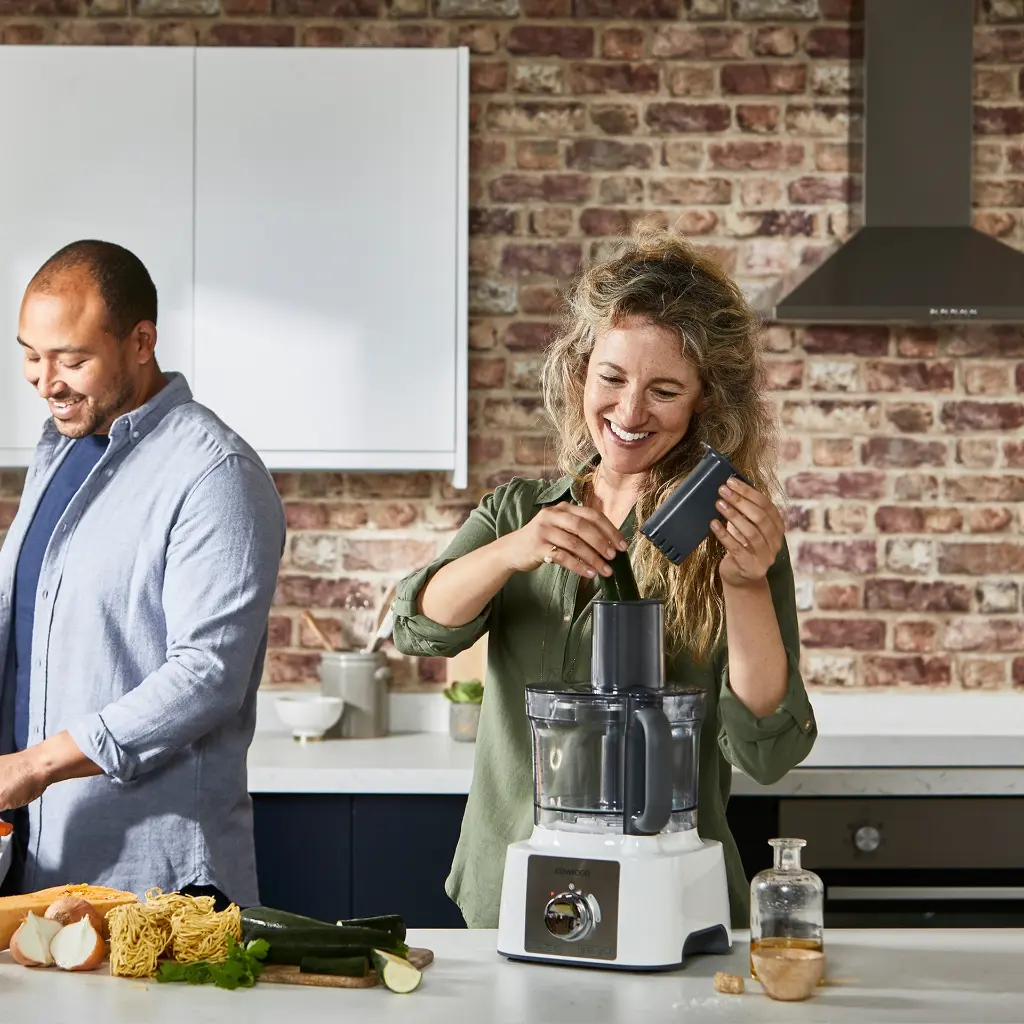 Kenwood Food Processor 1000W Multi-Functional with 2 Stainless Steel Disks, Blender, Grinder Mill, Whisk, Dough Maker FDP65.400WH White-mourixa Qatar-6.webp