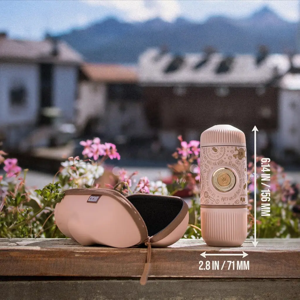 Wacaco - Nanopresso - Dark Souls - Pink + Case-mourixa Qatar-3.webp