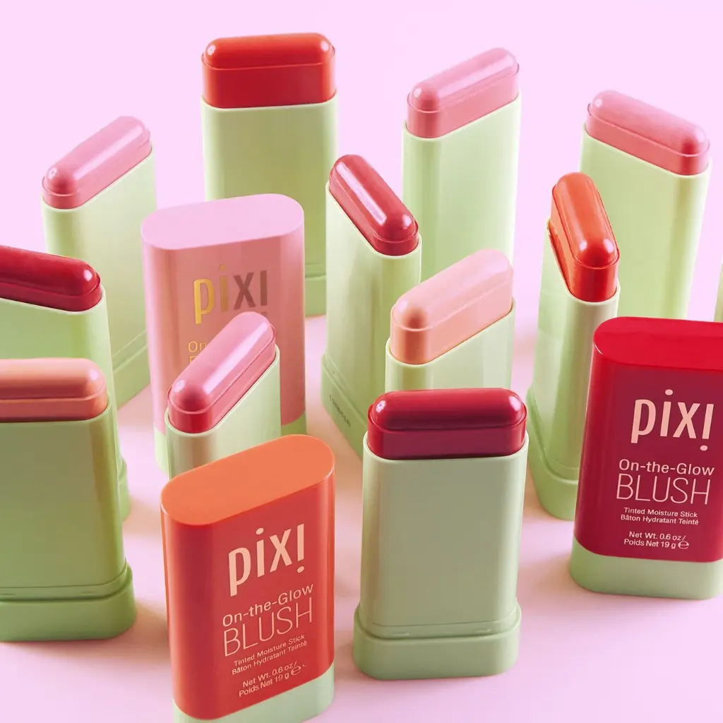 Pixi On-the-Glow Blush Ruby- mourixa Qatar-4.webp
