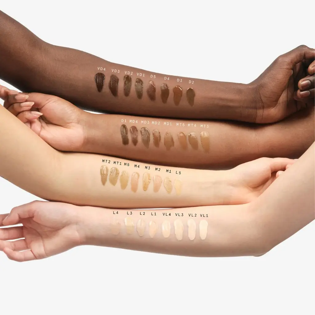 Glossier Stretch Fluid Foundation - mourixa Qatar-1.webp