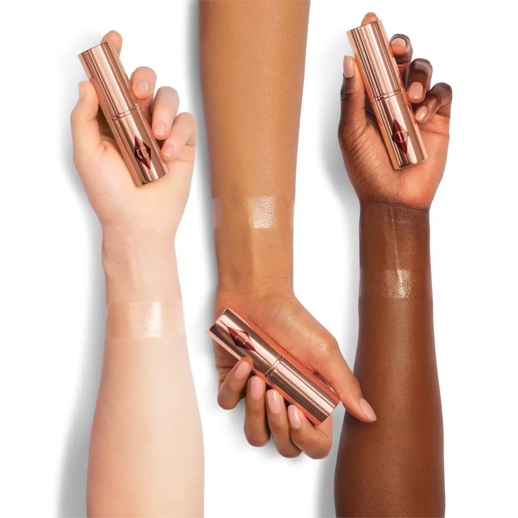 Charlotte Tilbury Unreal Highlighter - mourixa Qatar - 2.webp