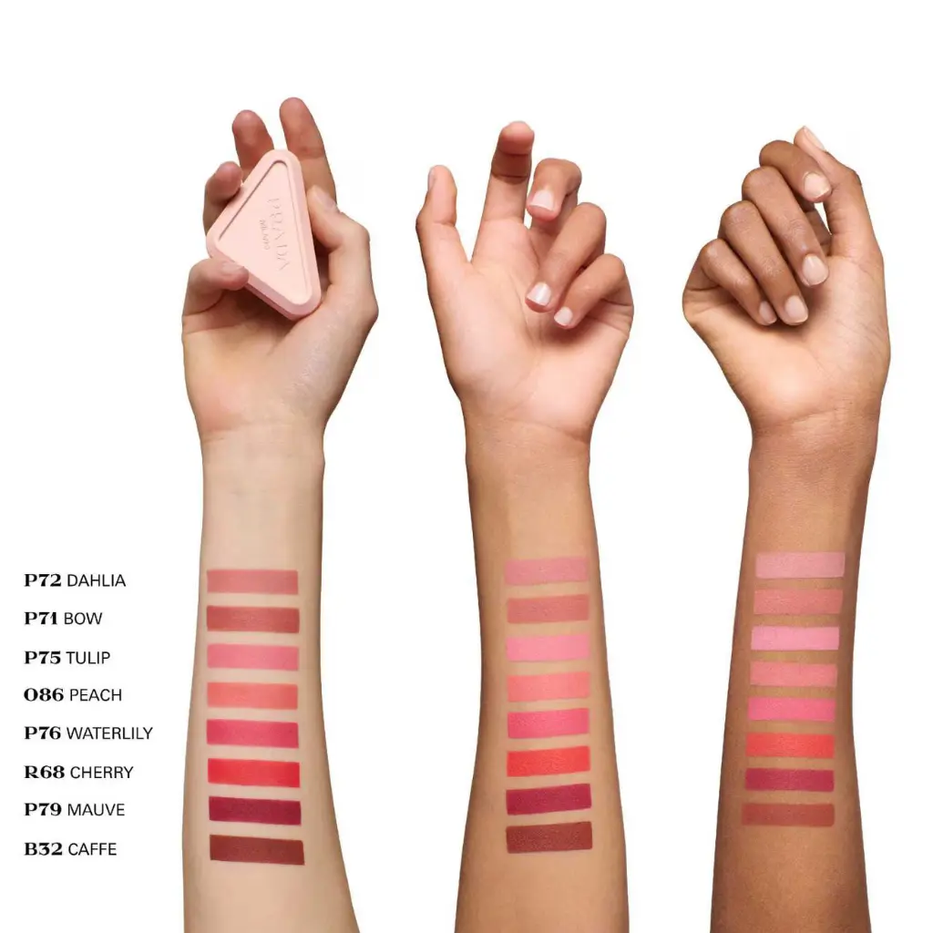 Prada Touch Cream-to-Powder Color - O86 Peach - mourix Qatar-2.webp