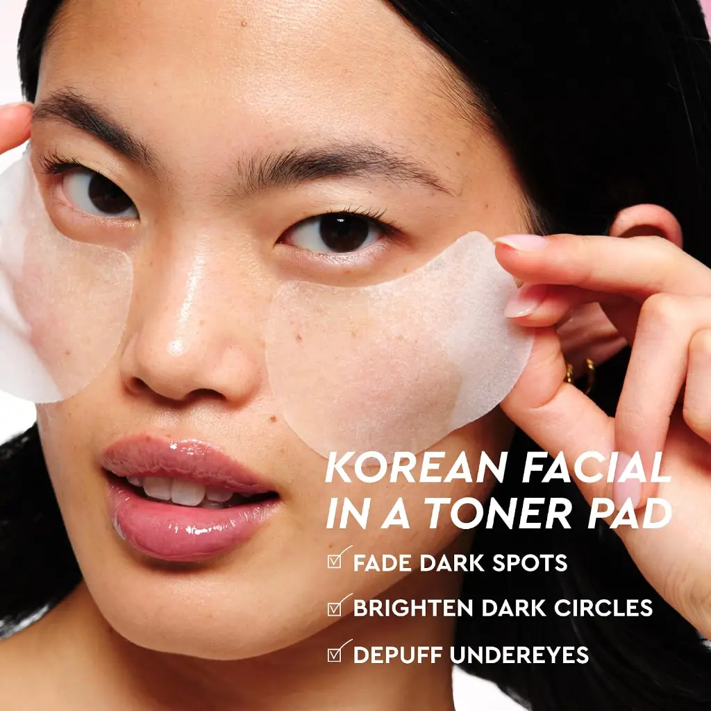 Glow Recipe Vitamin C Brightening Korean Toner Pads for Undereye & Cheekks - mourixa Qatar-1.webp
